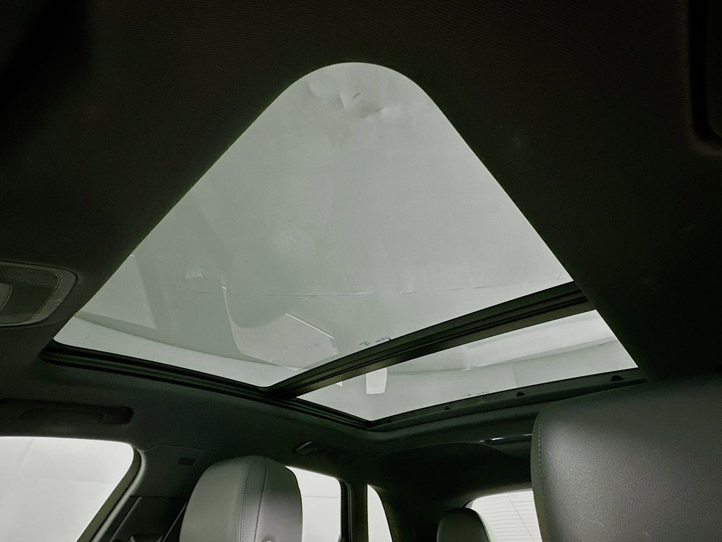 Thumbnail: 2024 Audi Q3 - 30