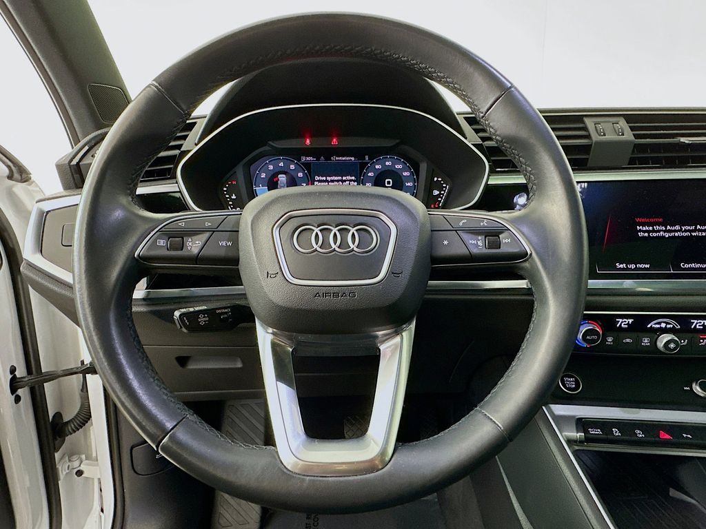 Thumbnail: 2024 Audi Q3 - 15