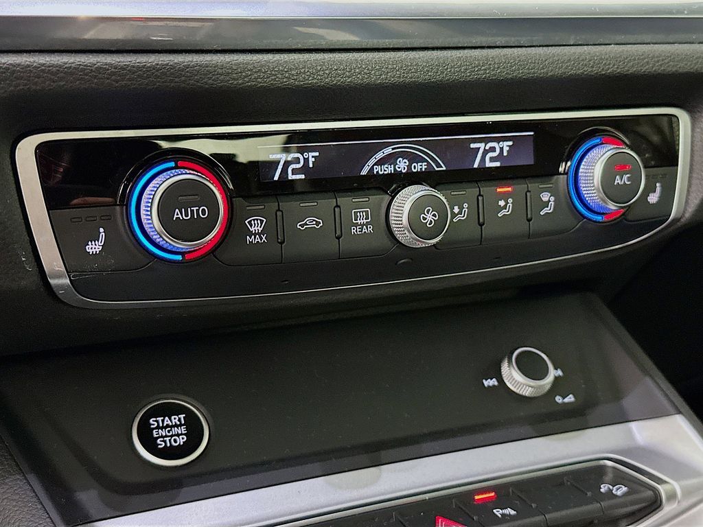 Thumbnail: 2024 Audi Q3 - 23