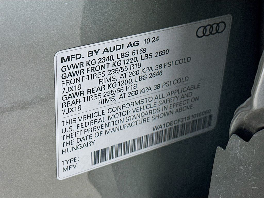 Thumbnail: 2025 Audi Q3 - 21