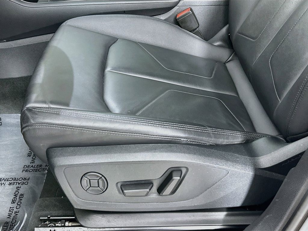 Thumbnail: 2025 Audi Q3 - 29