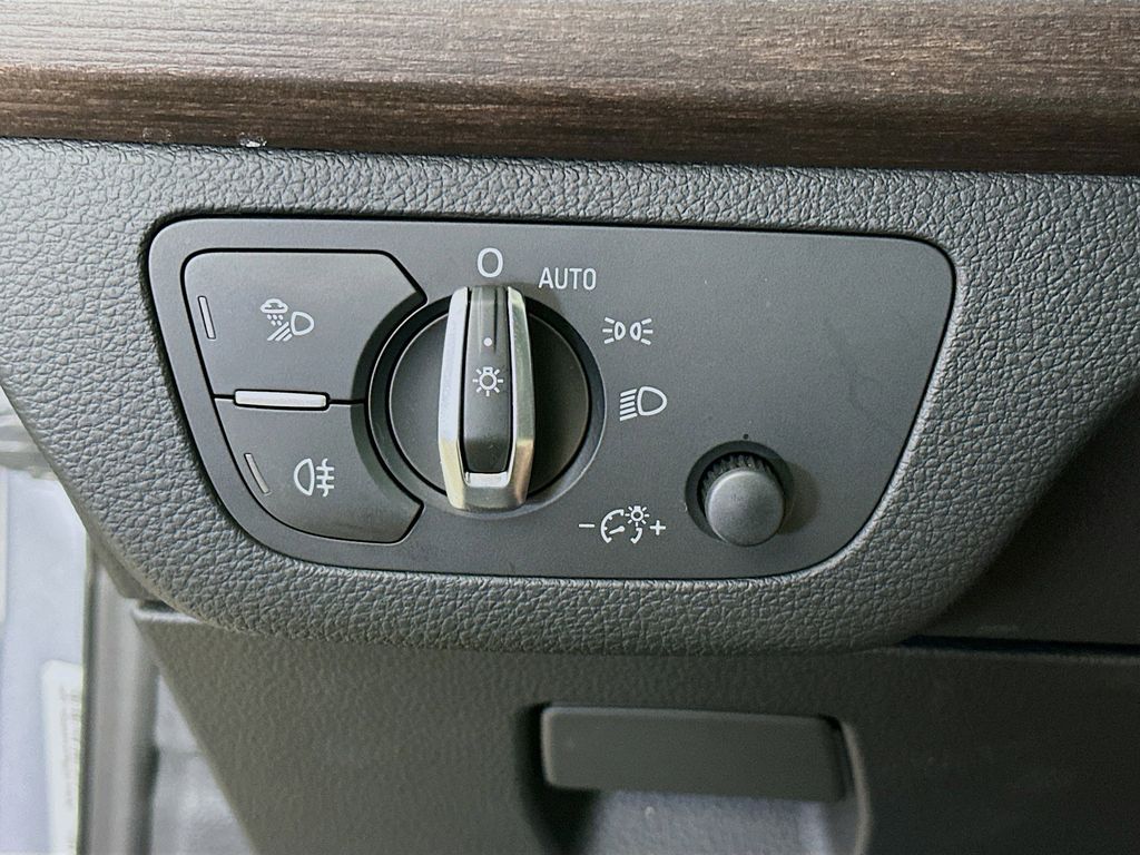 Thumbnail: 2023 Audi Q5 - 27