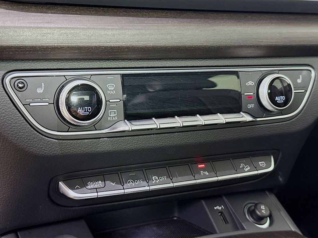 Thumbnail: 2023 Audi Q5 - 23