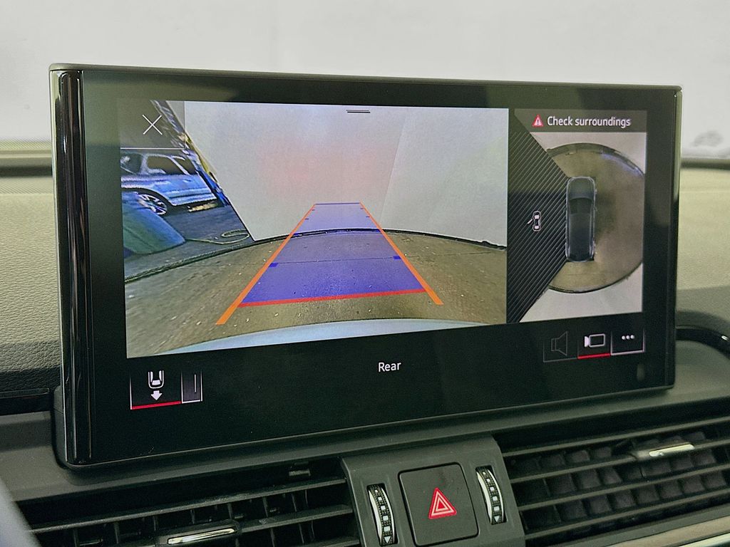 Thumbnail: 2023 Audi Q5 - 29