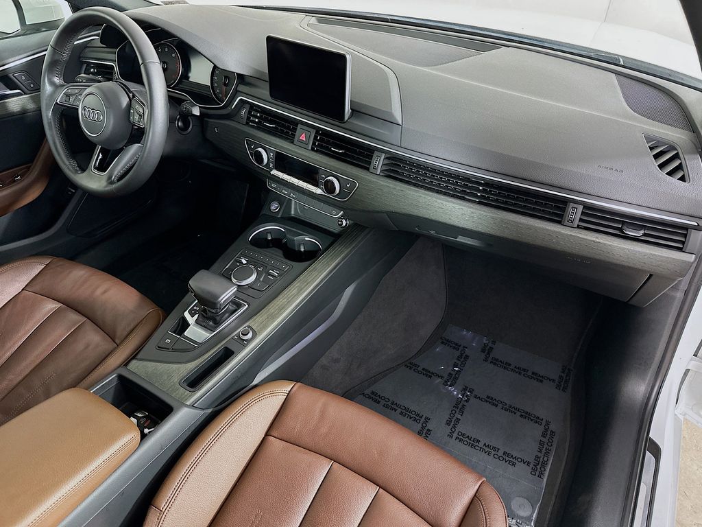 Thumbnail: 2019 Audi A4 - 33