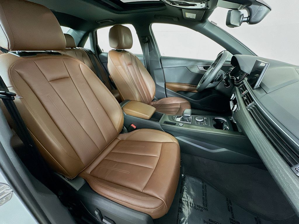 Thumbnail: 2019 Audi A4 - 12