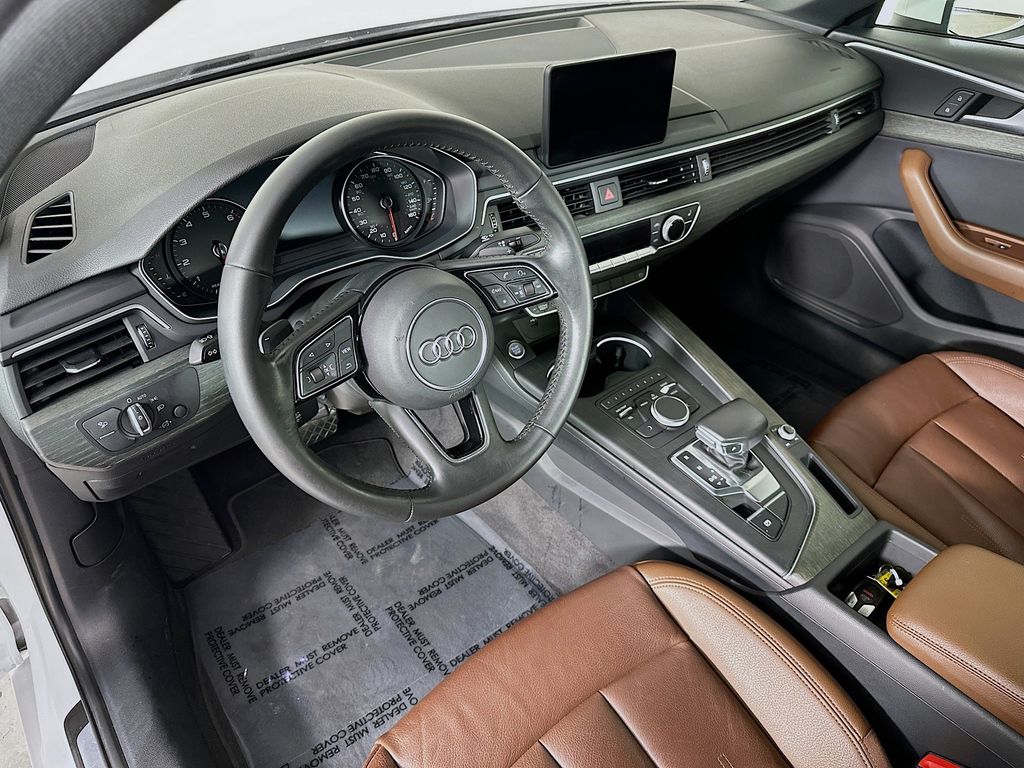 Thumbnail: 2019 Audi A4 - 2