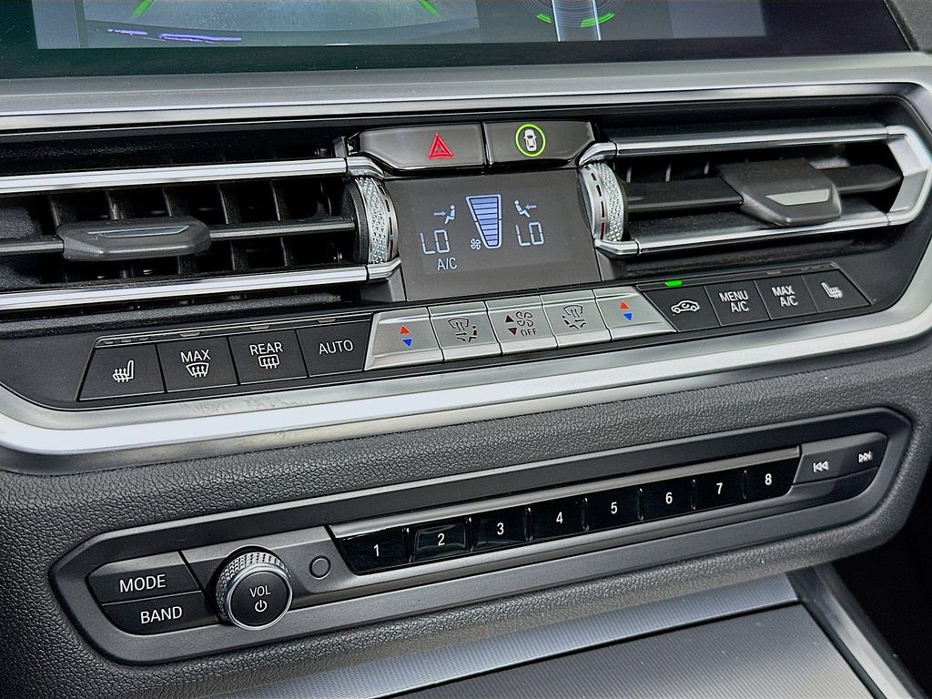 Thumbnail: 2022 BMW 4 Series - 23