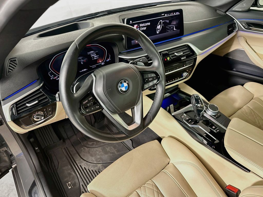 Thumbnail: 2022 BMW 5 Series - 2