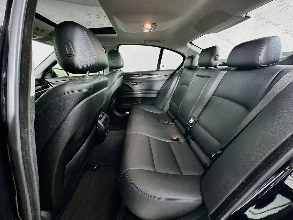 Thumbnail: 2015 BMW 5 Series - 12