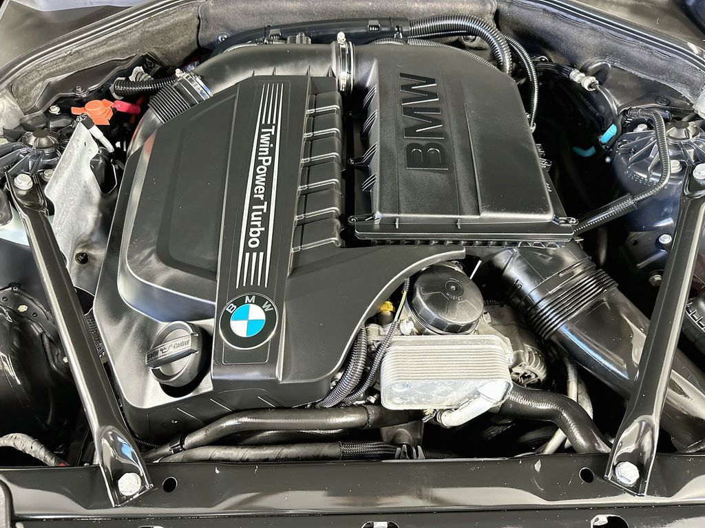 Thumbnail: 2015 BMW 5 Series - 8