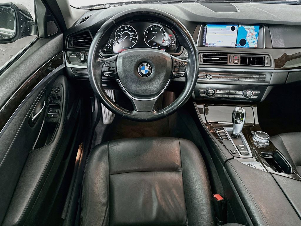 Thumbnail: 2015 BMW 5 Series - 9