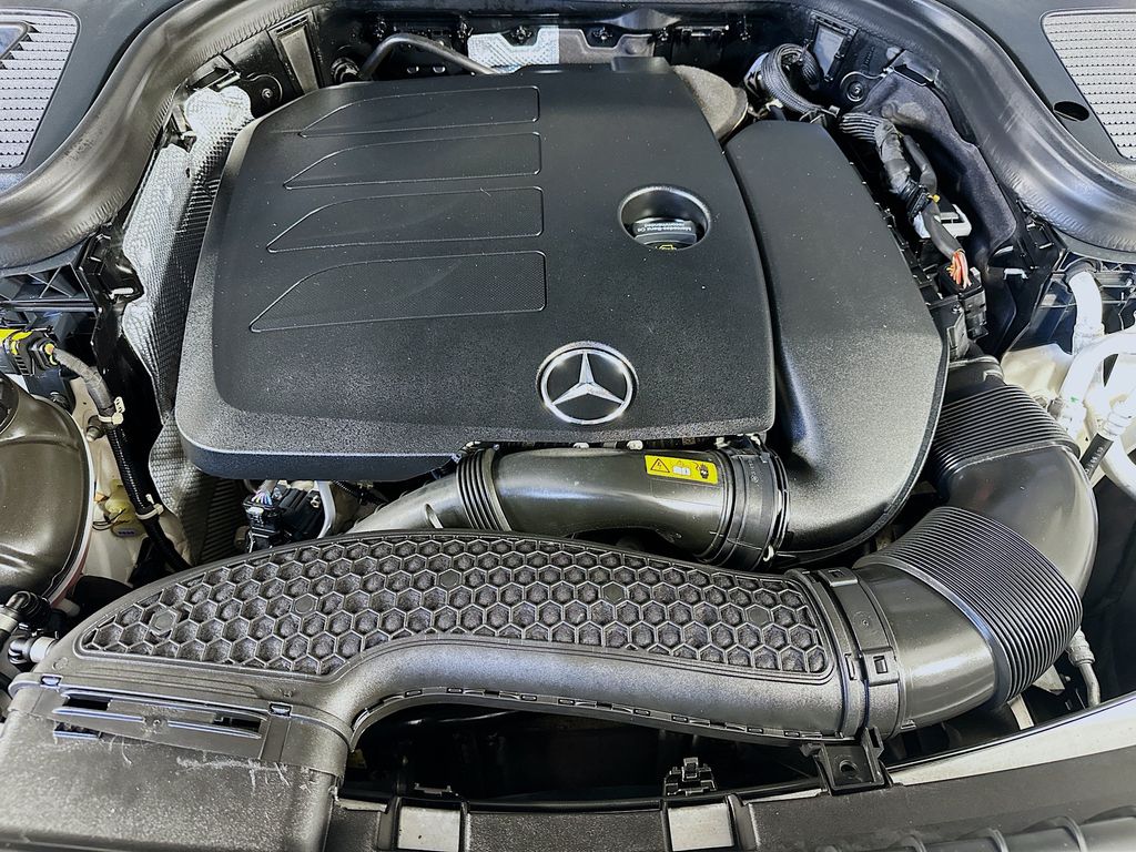 Thumbnail: 2020 Mercedes-Benz GLC - 9