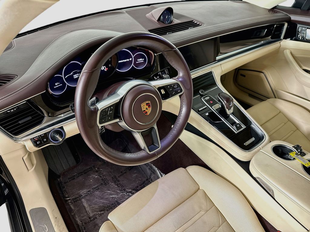 Thumbnail: 2020 Porsche Panamera - 2