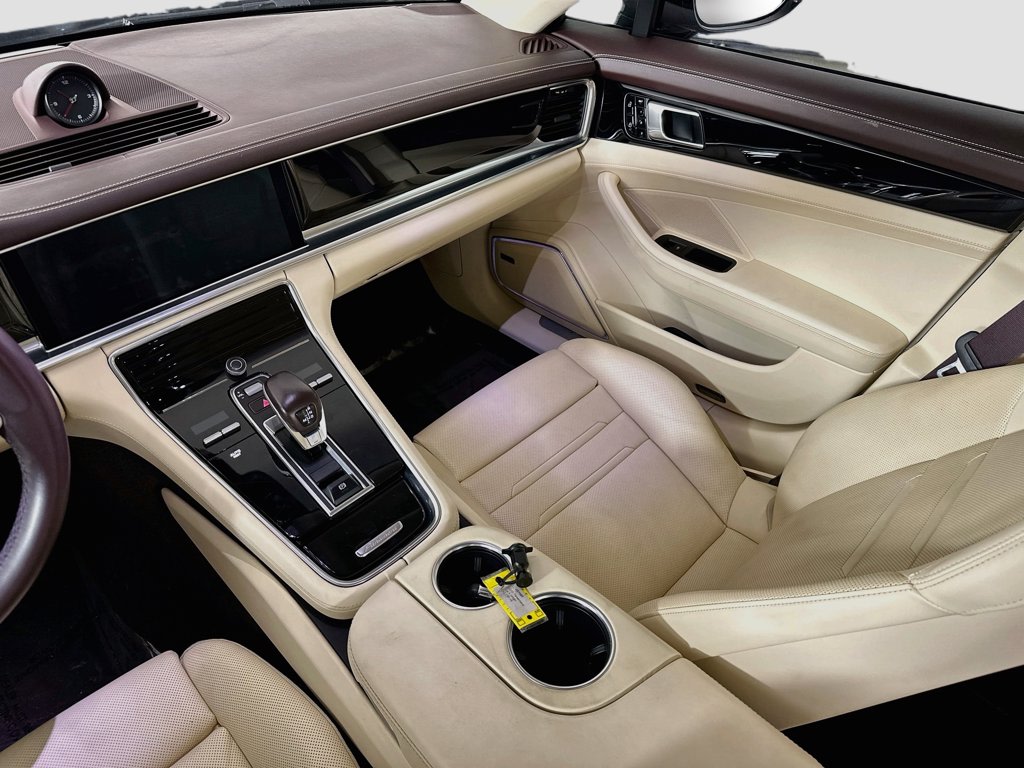 Thumbnail: 2020 Porsche Panamera - 15