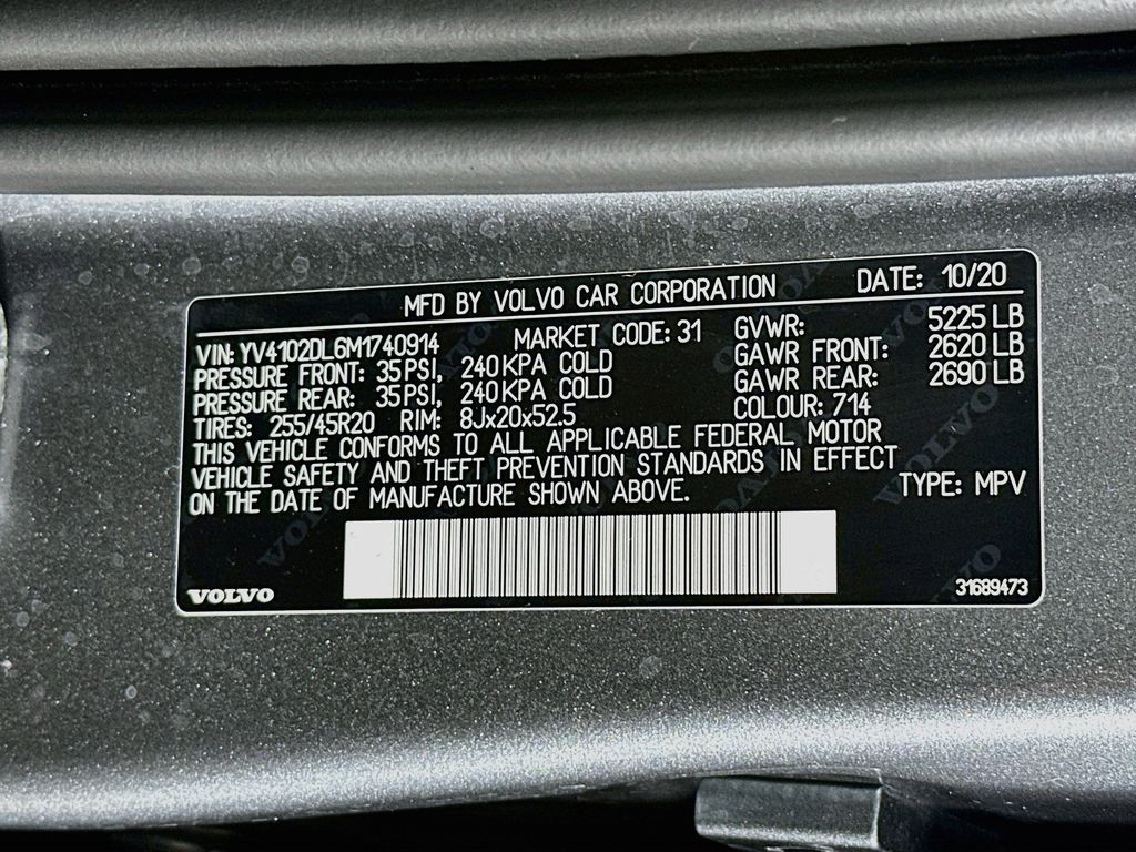 Thumbnail: 2021 Volvo XC60 - 21