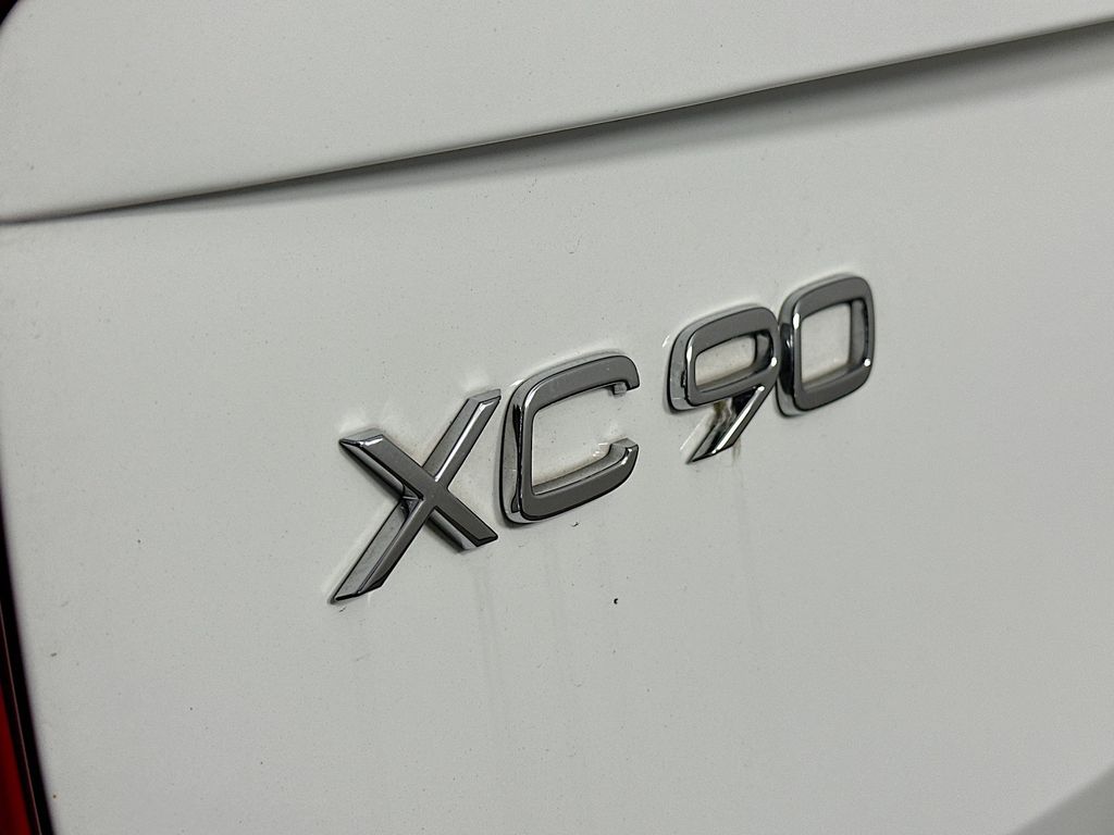 Thumbnail: 2022 Volvo XC90 - 7