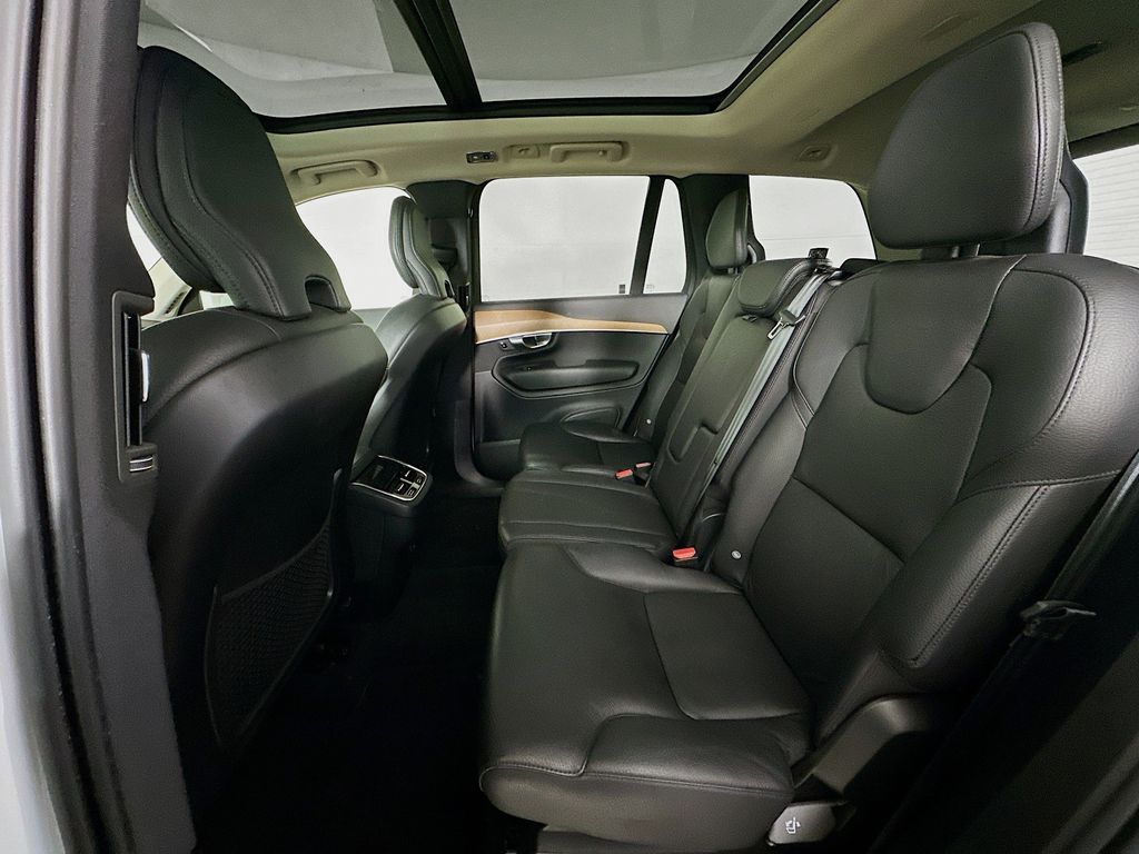 Thumbnail: 2022 Volvo XC90 - 13