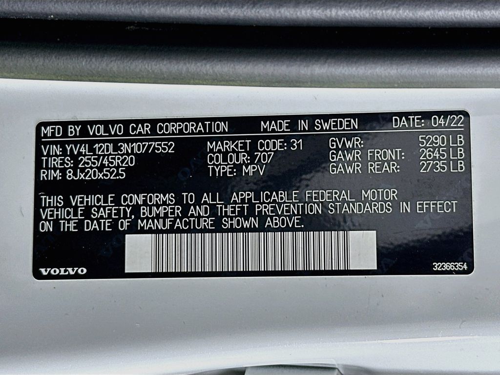 Thumbnail: 2022 Volvo XC60 - 20