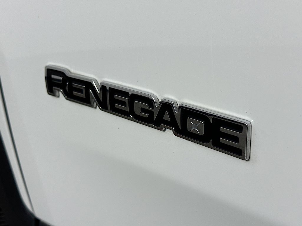 Thumbnail: 2023 Jeep Renegade - 7