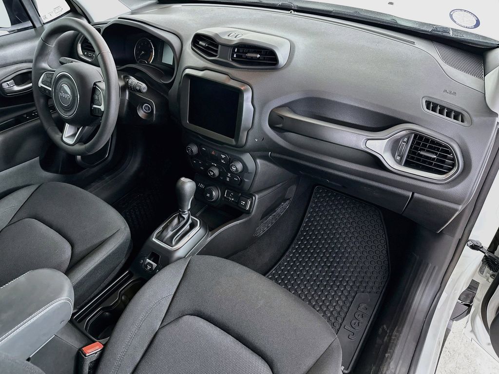 Thumbnail: 2023 Jeep Renegade - 32