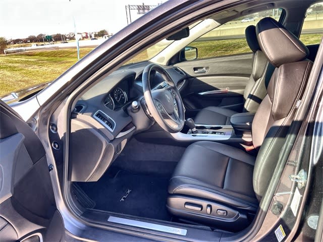 Thumbnail: 2017 Acura TLX - 11