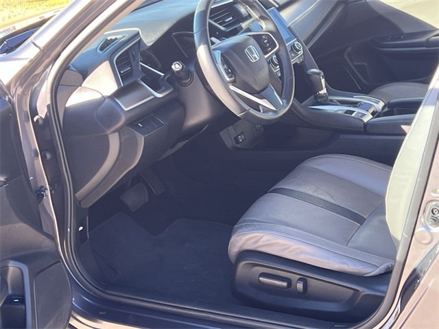 Thumbnail: 2017 Honda Civic - 11