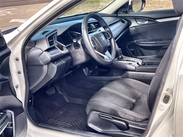 Thumbnail: 2016 Honda Civic - 11