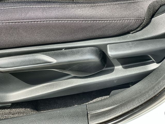 Thumbnail: 2019 Honda Insight - 31