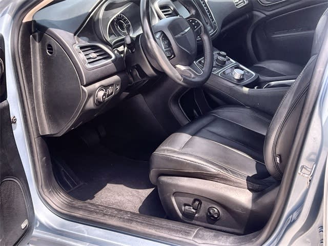 Thumbnail: 2015 Chrysler 200 - 11