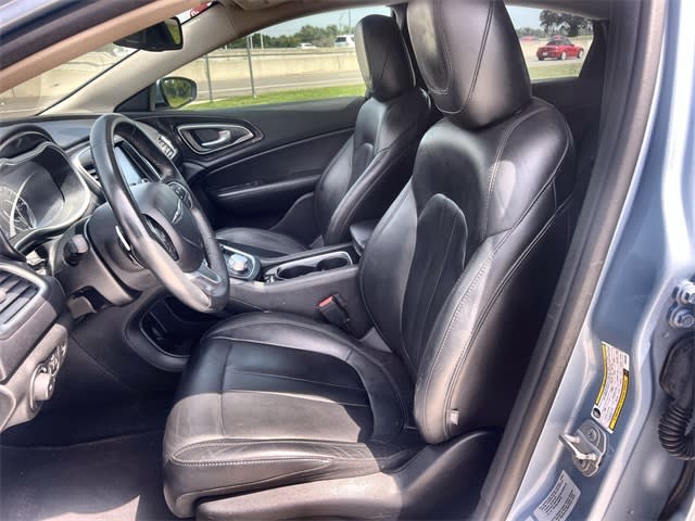Thumbnail: 2015 Chrysler 200 - 12