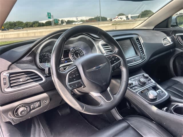 Thumbnail: 2015 Chrysler 200 - 2
