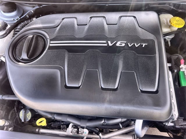 Thumbnail: 2015 Chrysler 200 - 9