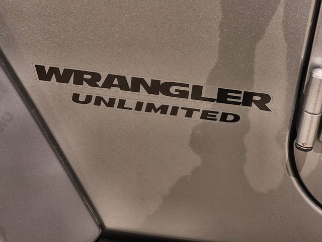 Thumbnail: 2016 Jeep Wrangler - 6