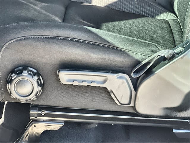 Thumbnail: 2021 Jeep Wrangler - 31