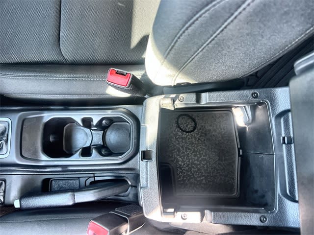 Thumbnail: 2021 Jeep Wrangler - 27