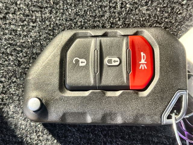 Thumbnail: 2021 Jeep Wrangler - 18