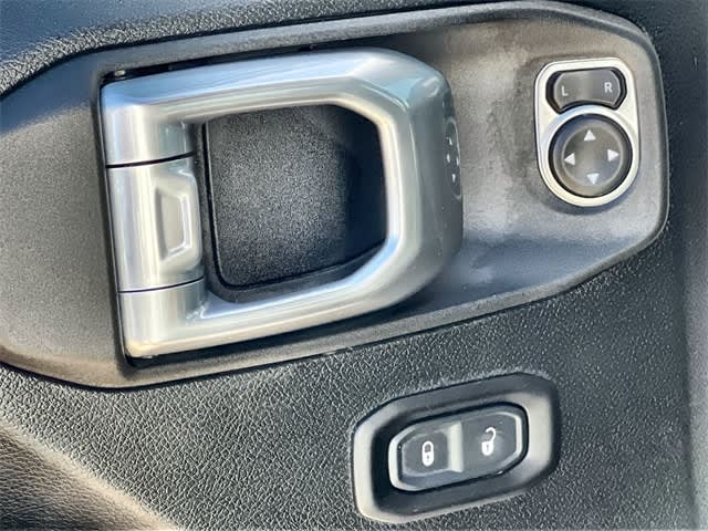 Thumbnail: 2021 Jeep Wrangler - 30