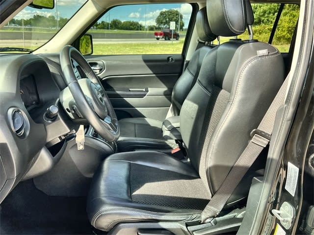 Thumbnail: 2016 Jeep Patriot - 12