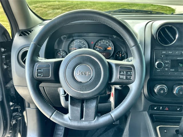 Thumbnail: 2016 Jeep Patriot - 10