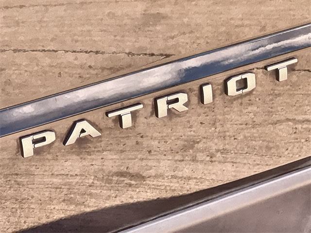 Thumbnail: 2016 Jeep Patriot - 7