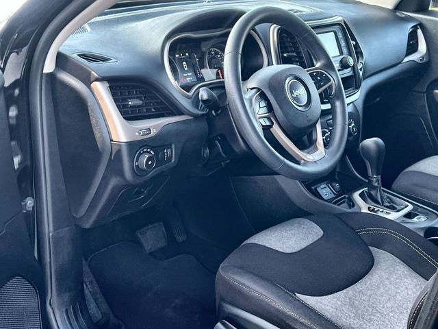 Thumbnail: 2018 Jeep Cherokee - 2