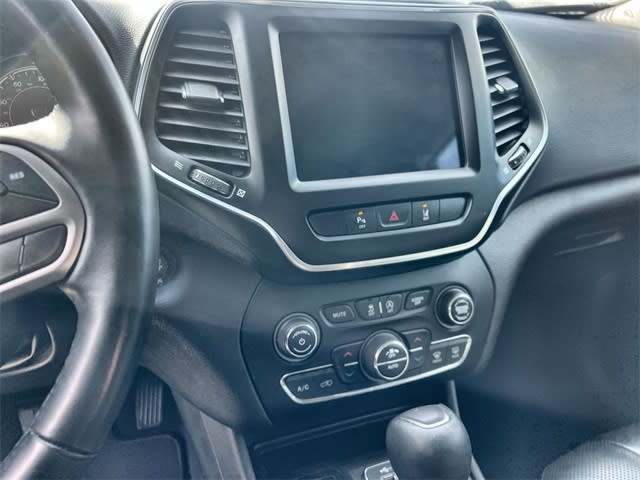 Thumbnail: 2021 Jeep Cherokee - 14