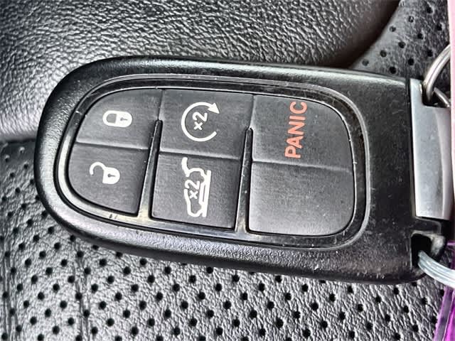 Thumbnail: 2021 Jeep Cherokee - 18