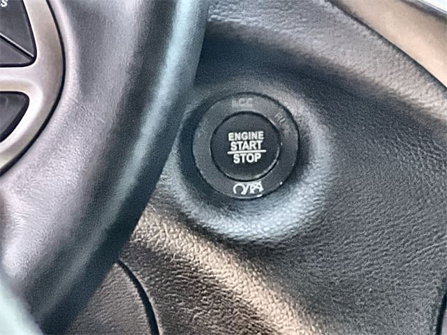 Thumbnail: 2021 Jeep Cherokee - 28