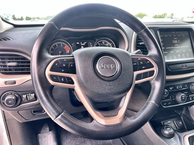 Thumbnail: 2017 Jeep Cherokee - 10