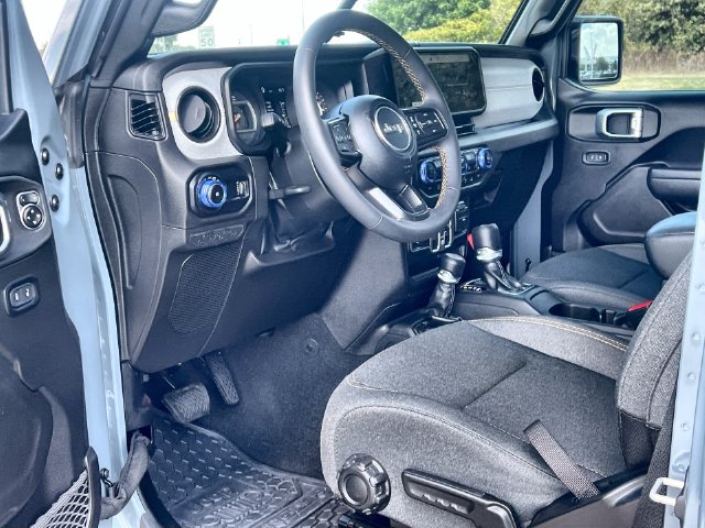 Thumbnail: 2024 Jeep Wrangler - 11