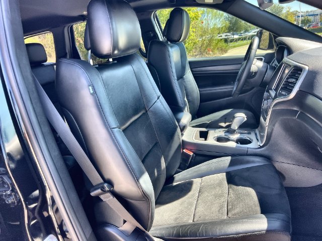 Thumbnail: 2018 Jeep Grand Cherokee - 20
