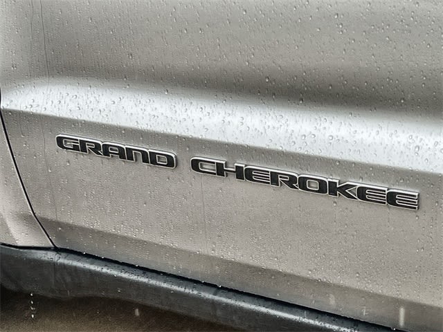 Thumbnail: 2021 Jeep Grand Cherokee - 7