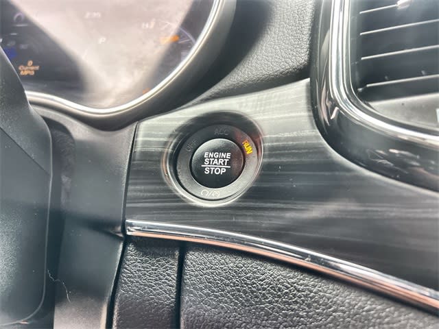 Thumbnail: 2021 Jeep Grand Cherokee - 28